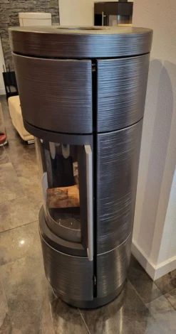 Hase Lima Ausstellungsstück 1 -Brunner Geschaft Hase Lima schwarz meteorit FDAAV6380115 1223 s2 1280x1280