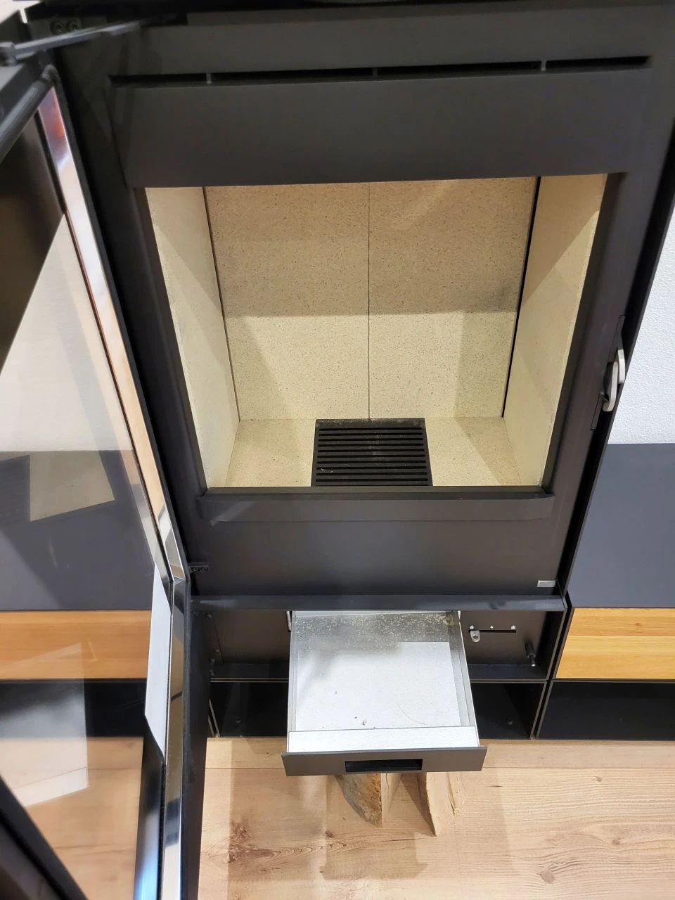 Skantherm Elements 603 Front Ausstellungsstück 3 Skantherm Elements 603 Front Ausstellungsstück – Bild 3